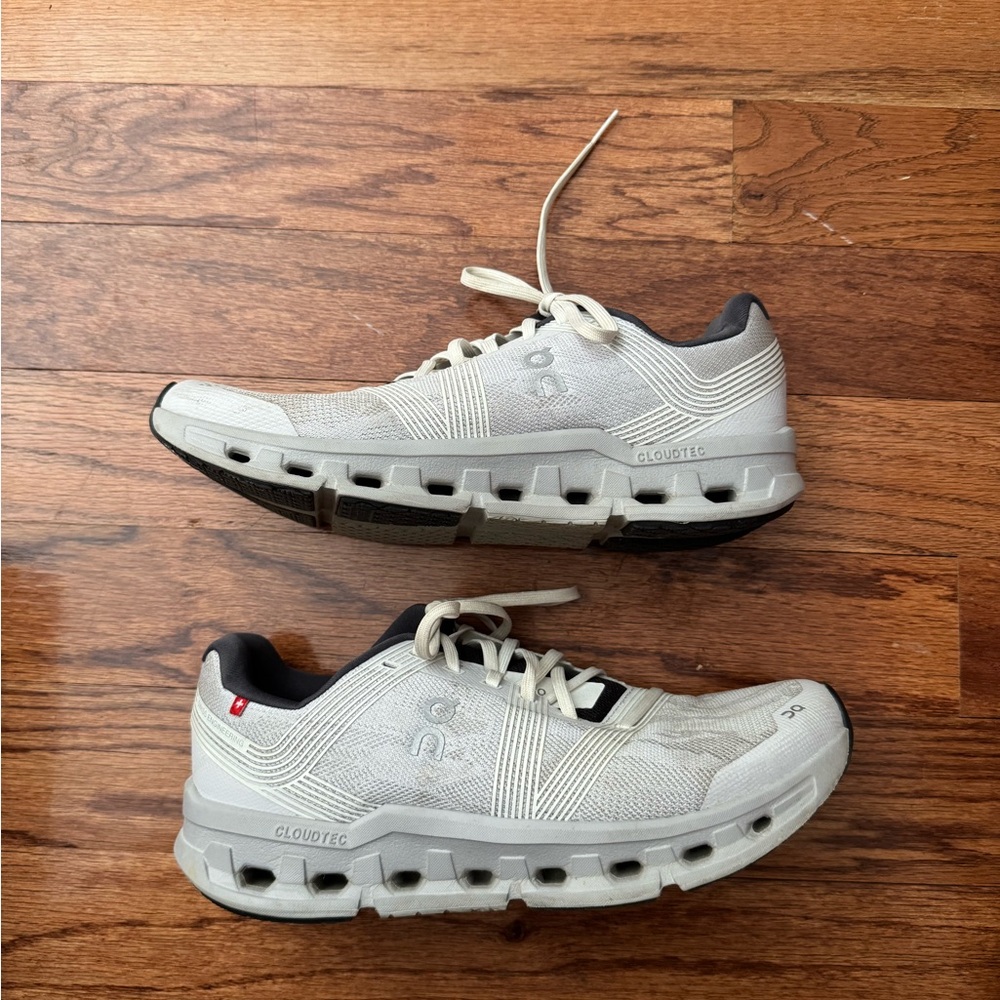 On Running Men's White Sneakers